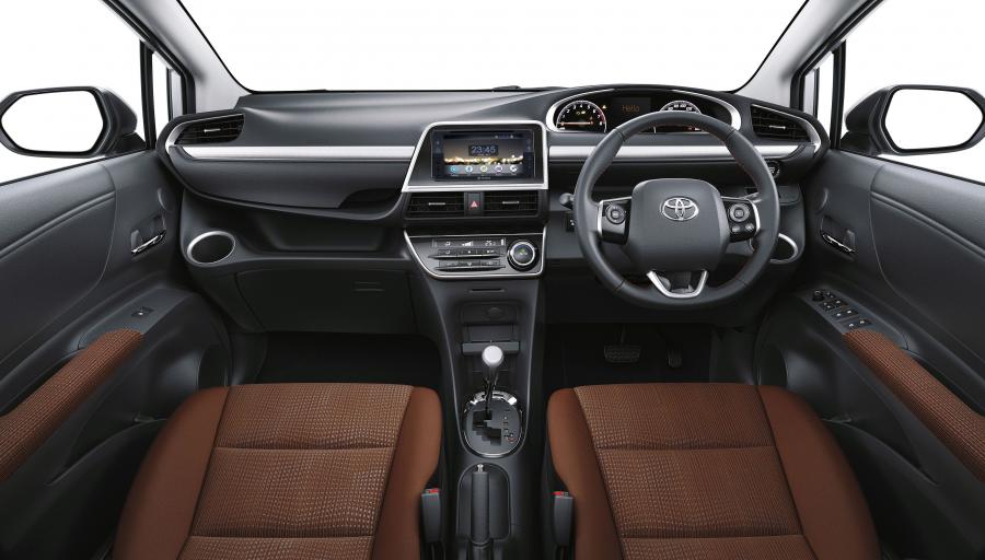 Торпедо Toyota Sienta 2016 года  (Asia RHD) (фото 3 из 3)